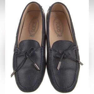 TOD’S Classic Pebbled Navy Blue Italian Leather Driving Shoe Bow Loafer 37